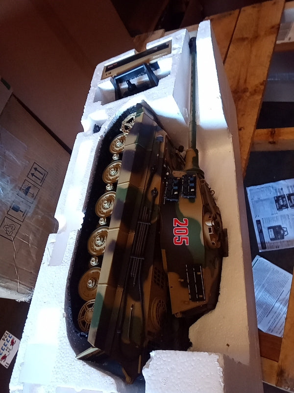 Second Hand US STOCK 2.4G Henglong 1/16 Scale 7.0 Plastic German King Tiger RTR RC Tank Model 3888A