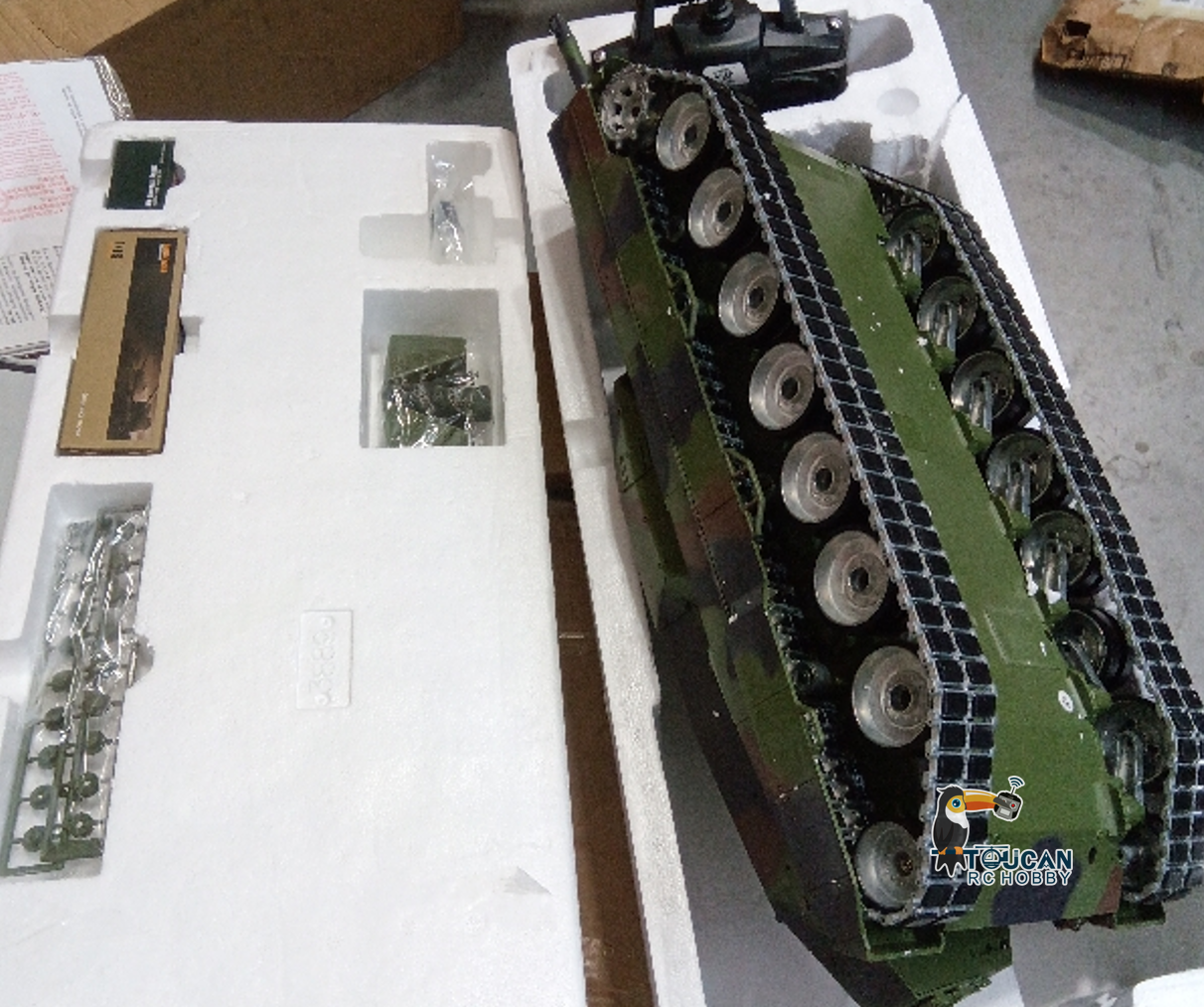 Fast Free Shipping Second Hand US Stock Henglong 1/16 7.0 RC Tank 3889 German Leopard 2 A6 Barrel Recoil Metal Drive Road Wheels Idlers Tracks Gearbox W/ Rubbers