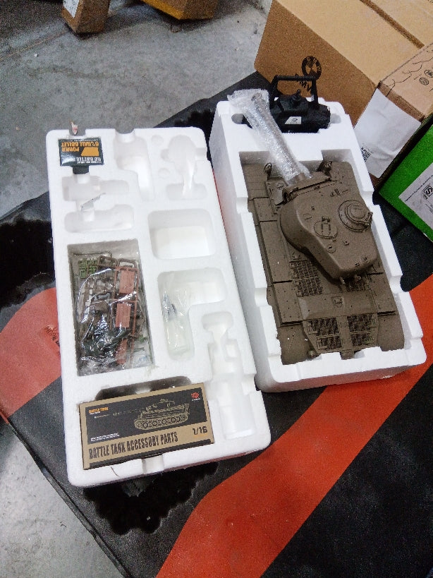Fast Free Shipping Second Hand US Stock 2.4Ghz Henglong 1/16 Scale 7.0 Plastic Ver M26 Pershing 3838 RTR RC Tank Model BB IR Smoke Sounds Lights