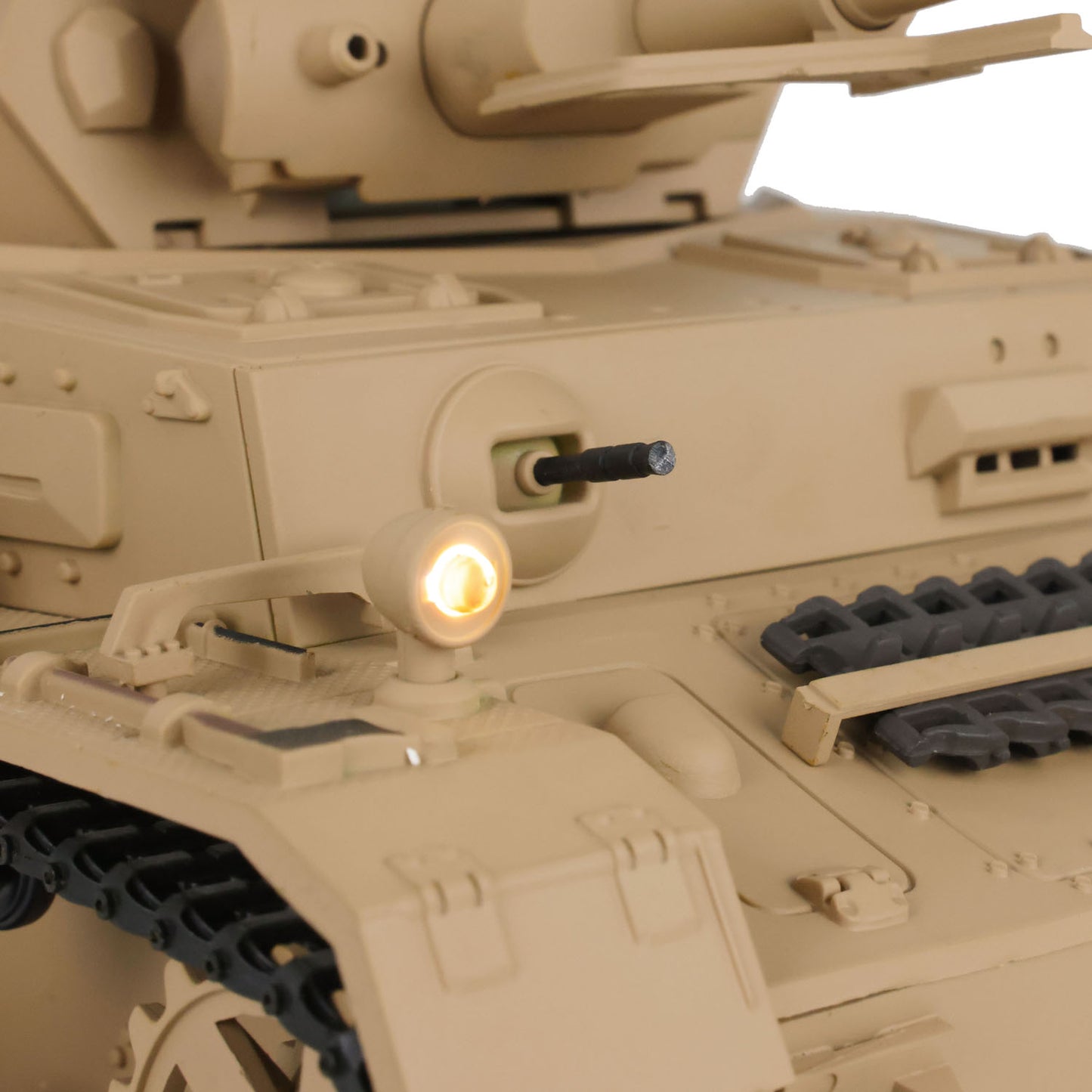 US Warehouse 2.4G Henglong 1/16 7.0 Plastic 3858 German Panzer IV F RTR RC Tank Model Smoke BB IR Sound Light Metal Barrel
