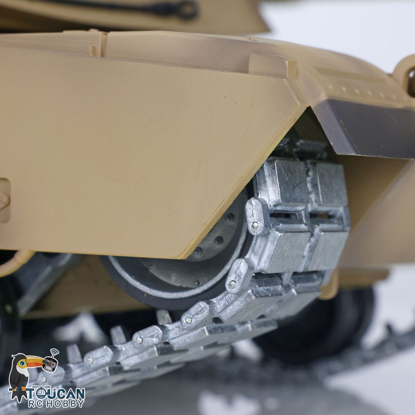 IN Stock 2.4G Henglong 1/16 7.0 Upgraded M1A2 Abrams 3918 RTR RC Tank Model BB IR Smoke Sound Lights Metal Drive Idler Wheels