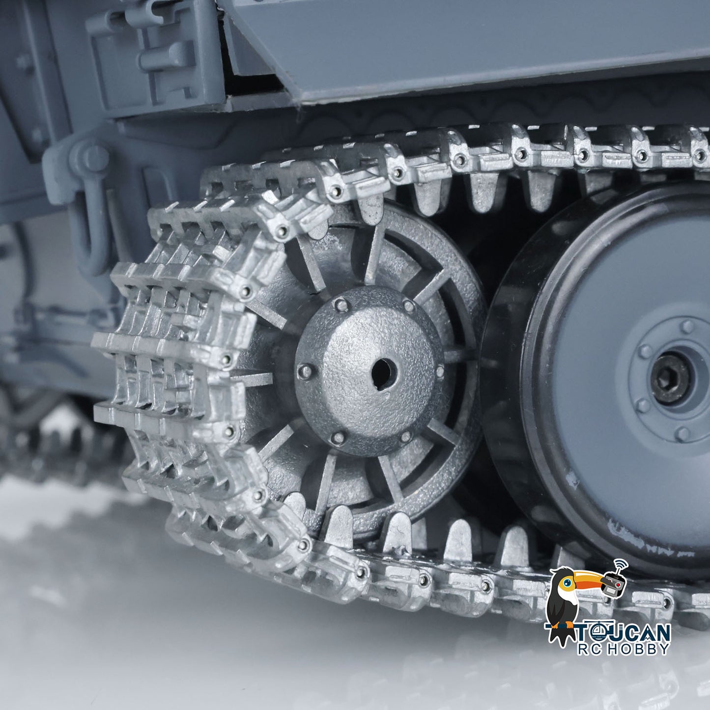 Henglong 1/16 TK7.0 Promotion 3818 Tiger I RTR RC Tank FPV 360 Degrees Turret Barrel Recoil Smoke BB IR Metal Tracks Sprockets Idlers Wheels
