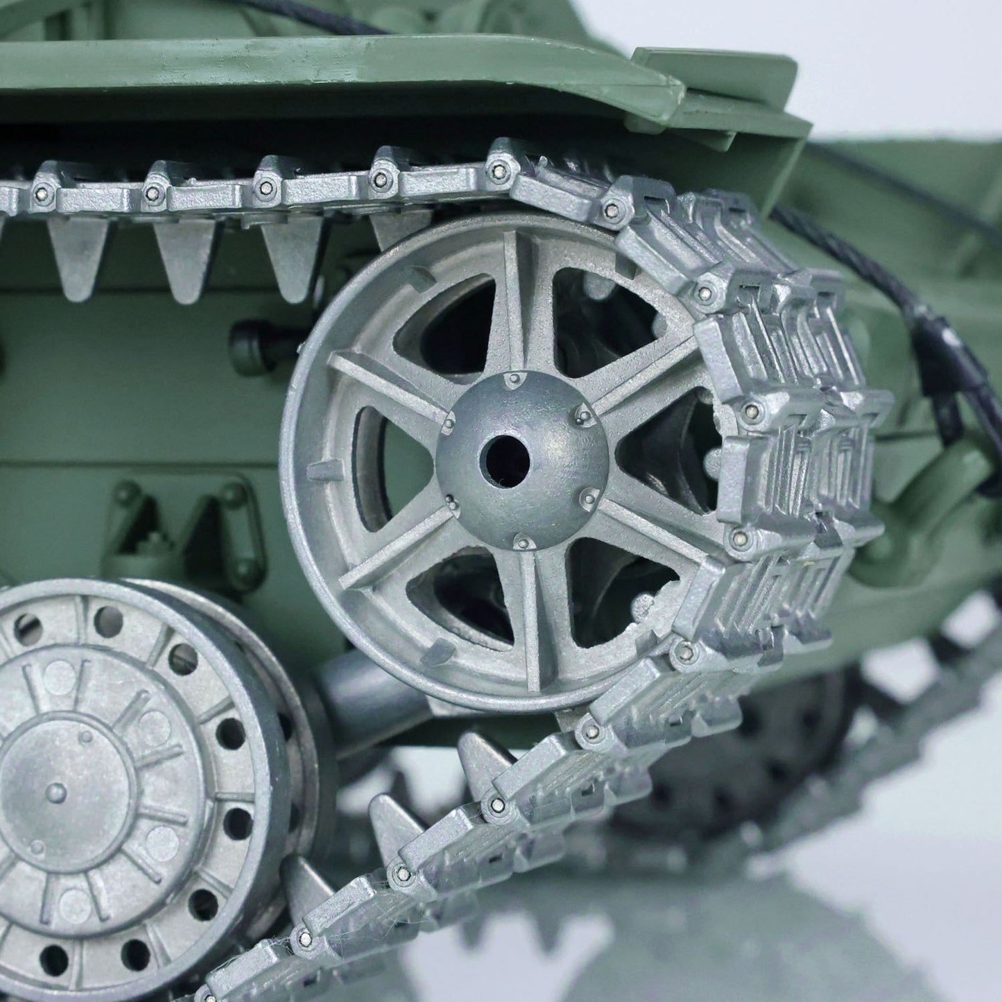 Henglong 1/16 7.0 3878 Soviet KV-1 RTR RC Tank FPV BB IR 360 Degree Turret Smoke Metal Barrel Drive Idlers Road Wheels Tracks Steel Gearbox