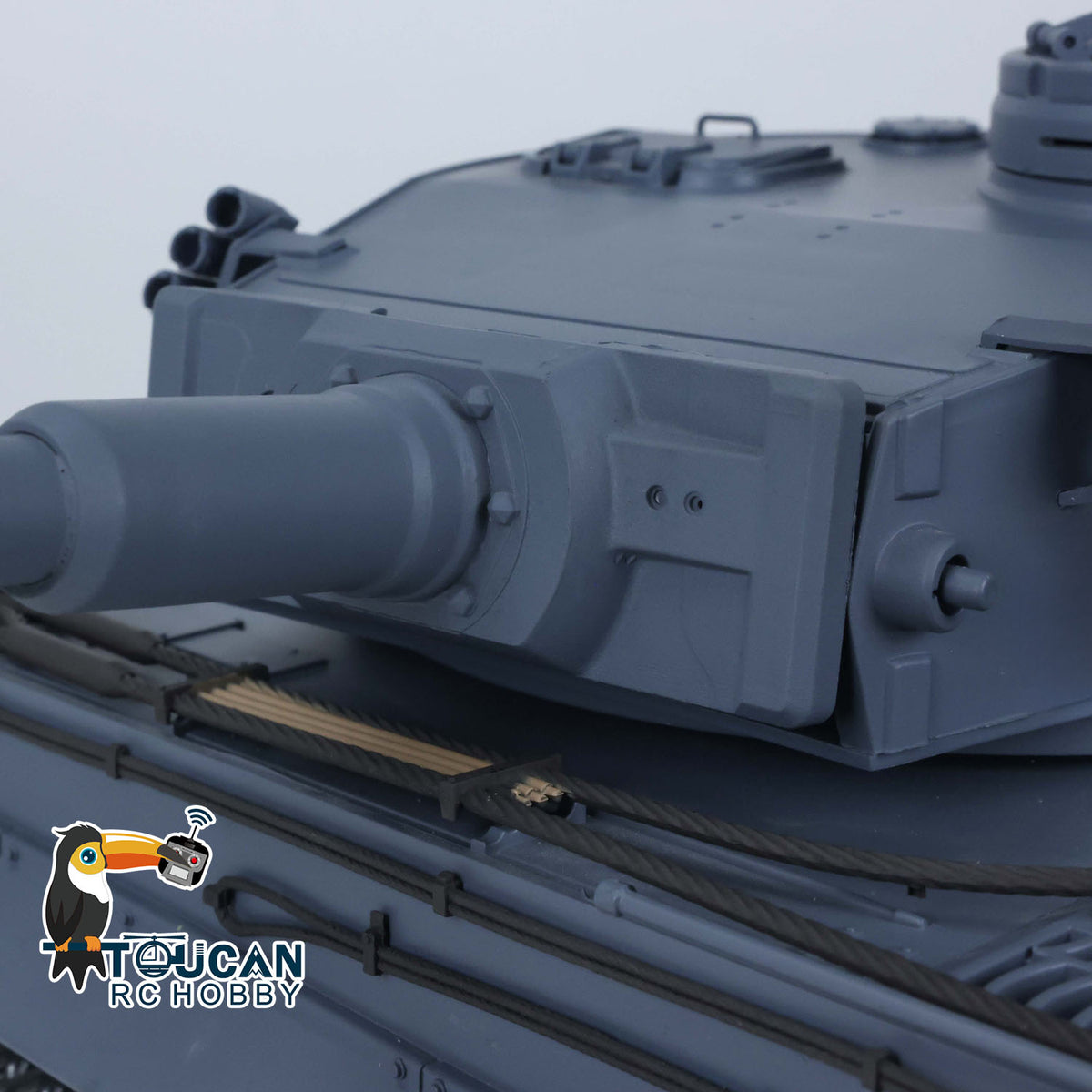Henglong 1/16 TK7.0 German Tiger I RTR RC Tank 3818 with Barrel Recoil 360 Degrees Turret BB IR Smoke