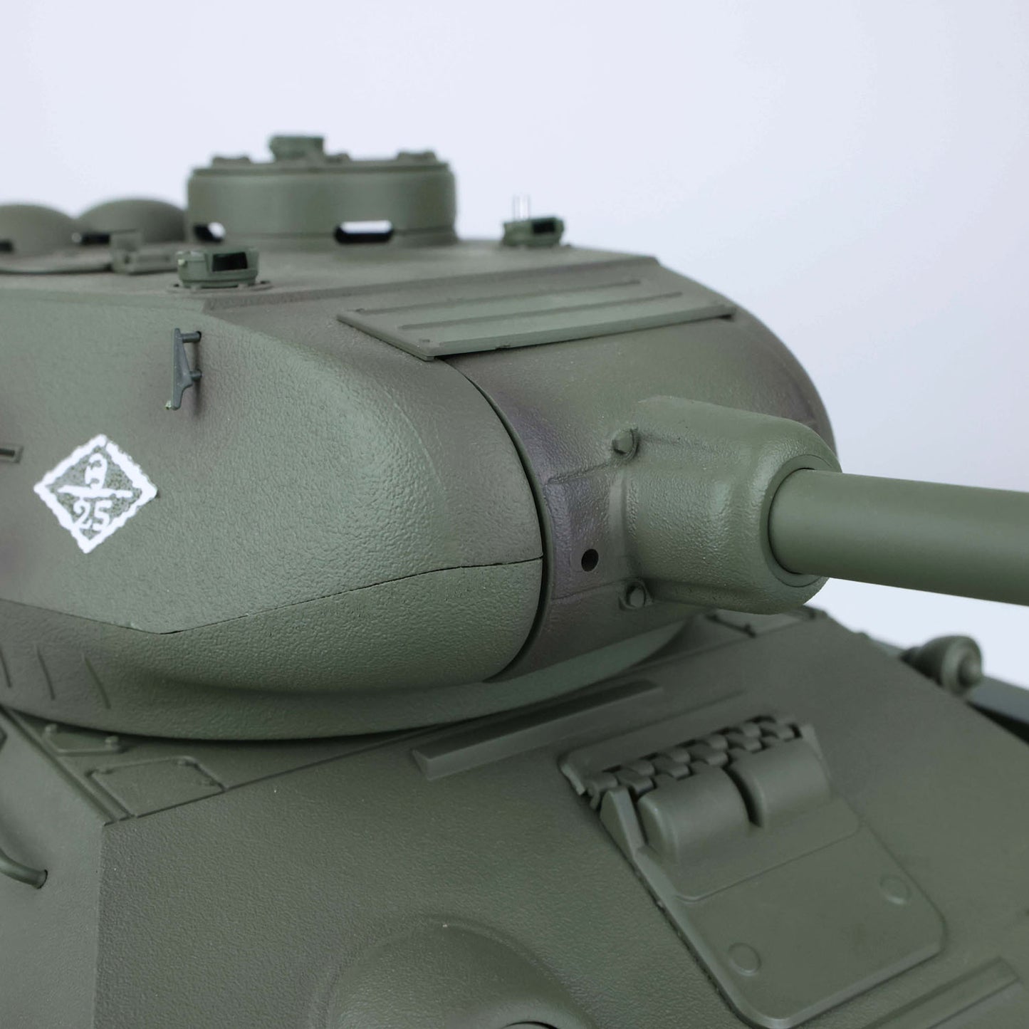 US Stock 2.4Ghz Henglong 1/16 Scale 7.0 Upgraded Soviet T34/85 3909 RTR RC Tank Model BB Infrared Metal Barrel Tracks Drive Idler Wheels
