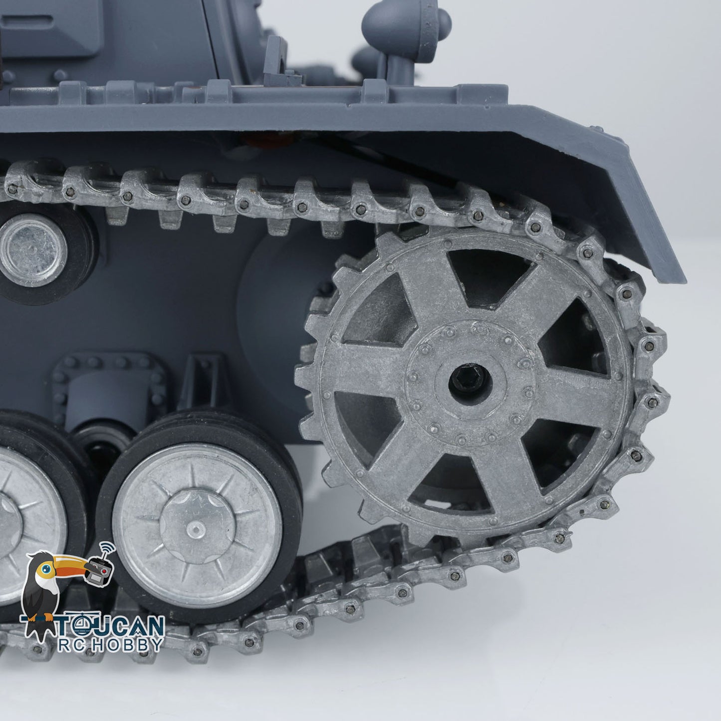 Henglong 1/16 Snow 7.0 Customized Panzer IV F2 RTR RC Tank 3859 Metal Driving Idler Wheels 360 Degree Turret Rotation Infrared Combating