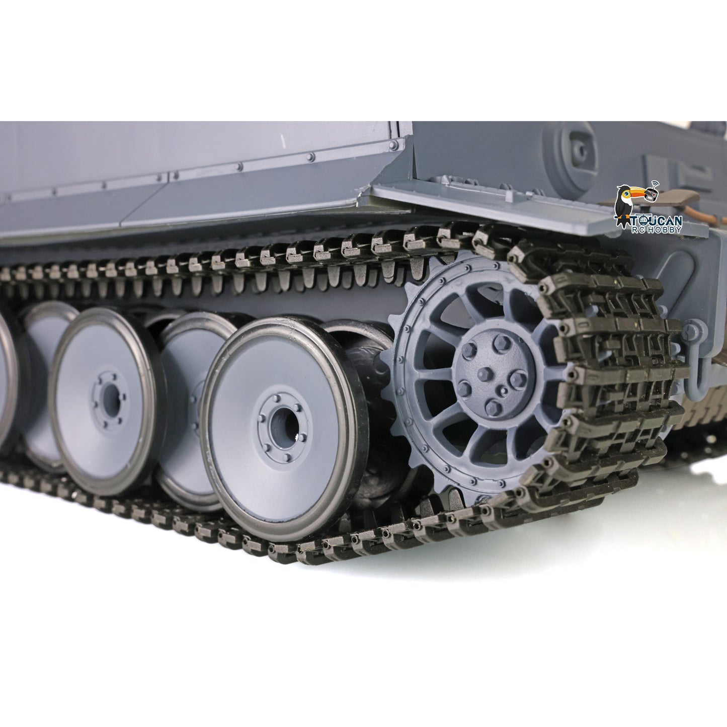 Henglong 1/16 7.0 Plastic Tiger I RC Tank 3818 W/ Metal Steel Gearbox Barrel Recoil 360 Degree Turret Rotation Infrared Combating System