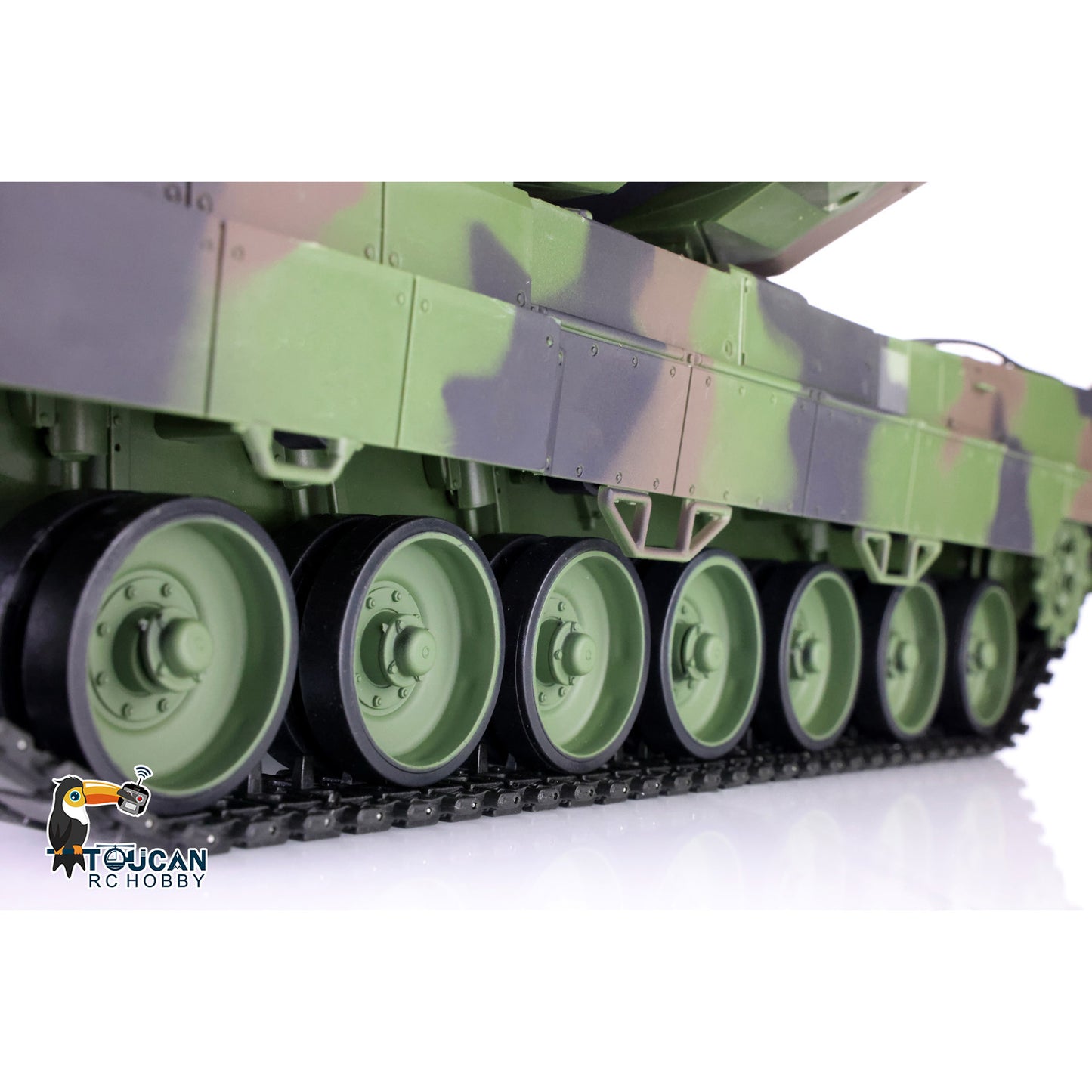 Henglong 1/16 TK7.0 Plastic German Leopard2A6 RTR RC Tank 3889 with 360 Degrees Turret Barrel Recoil BB Infrared Combat Smoke