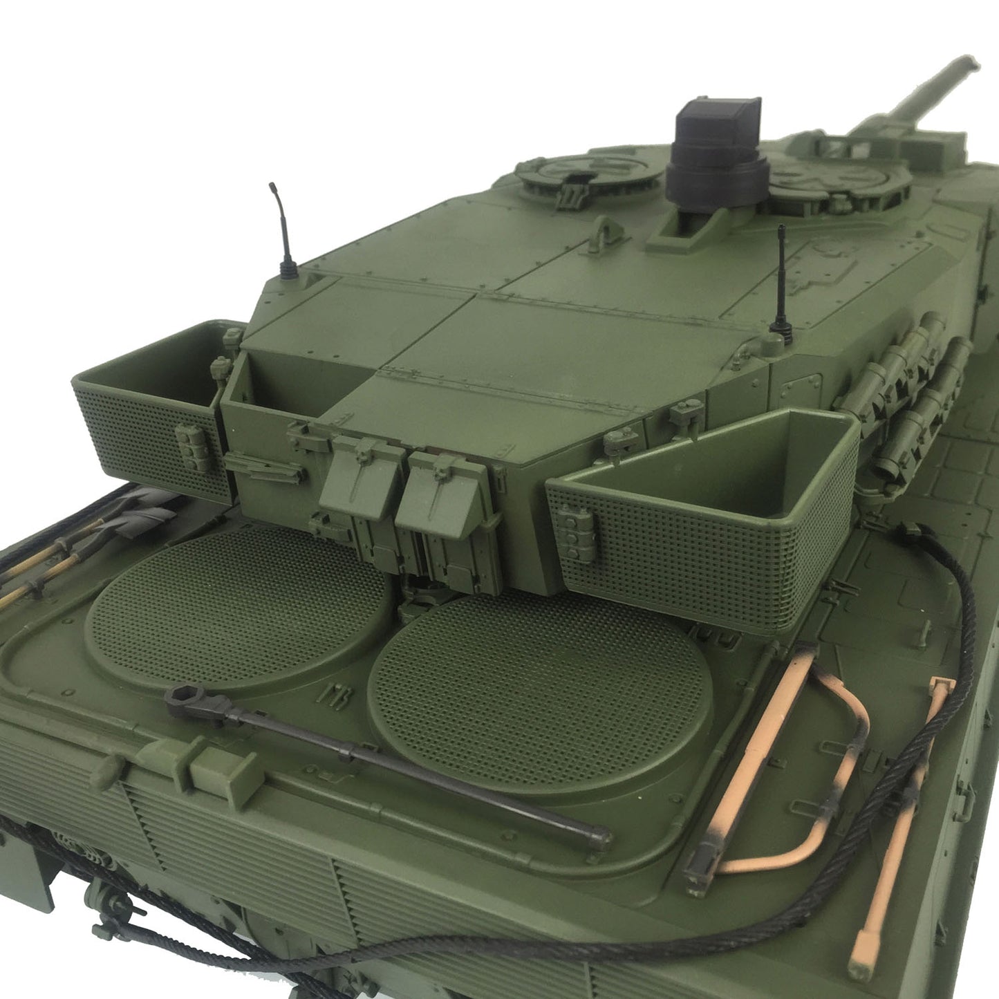 Henglong 1/16 7.0 Leopard2A6 RTR RC Tank Remote Control Military Model 3889 IR BB Smoke Barrel Recoil 360 Degree Turret Metal Tracks Wheels Gearbox