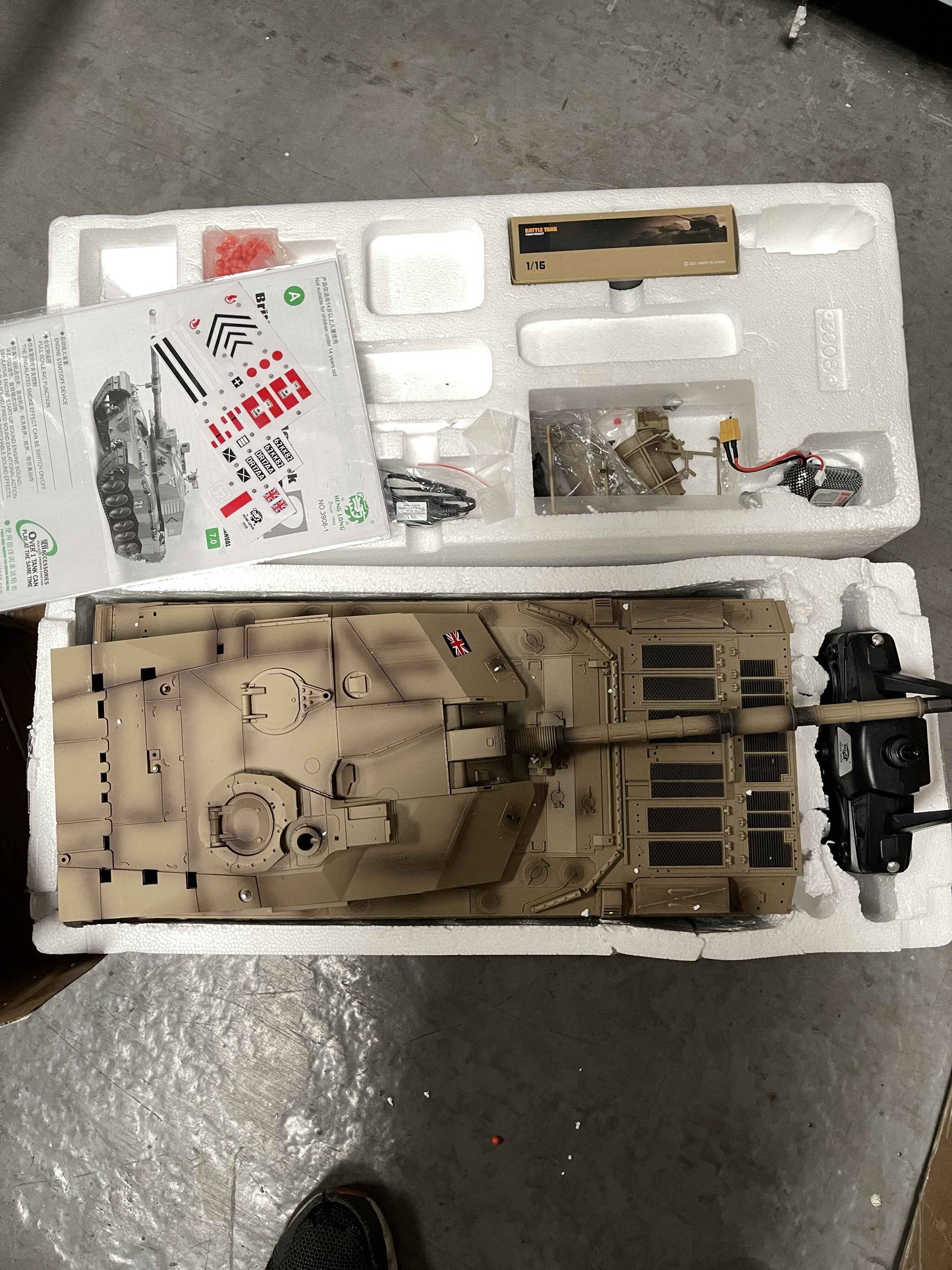 Fast Free Shipping Second Hand UK Stock Henglong 1/16 7.0 Customize Challenger II RC Tank 3908 360 Degree Turret Metal Tracks
