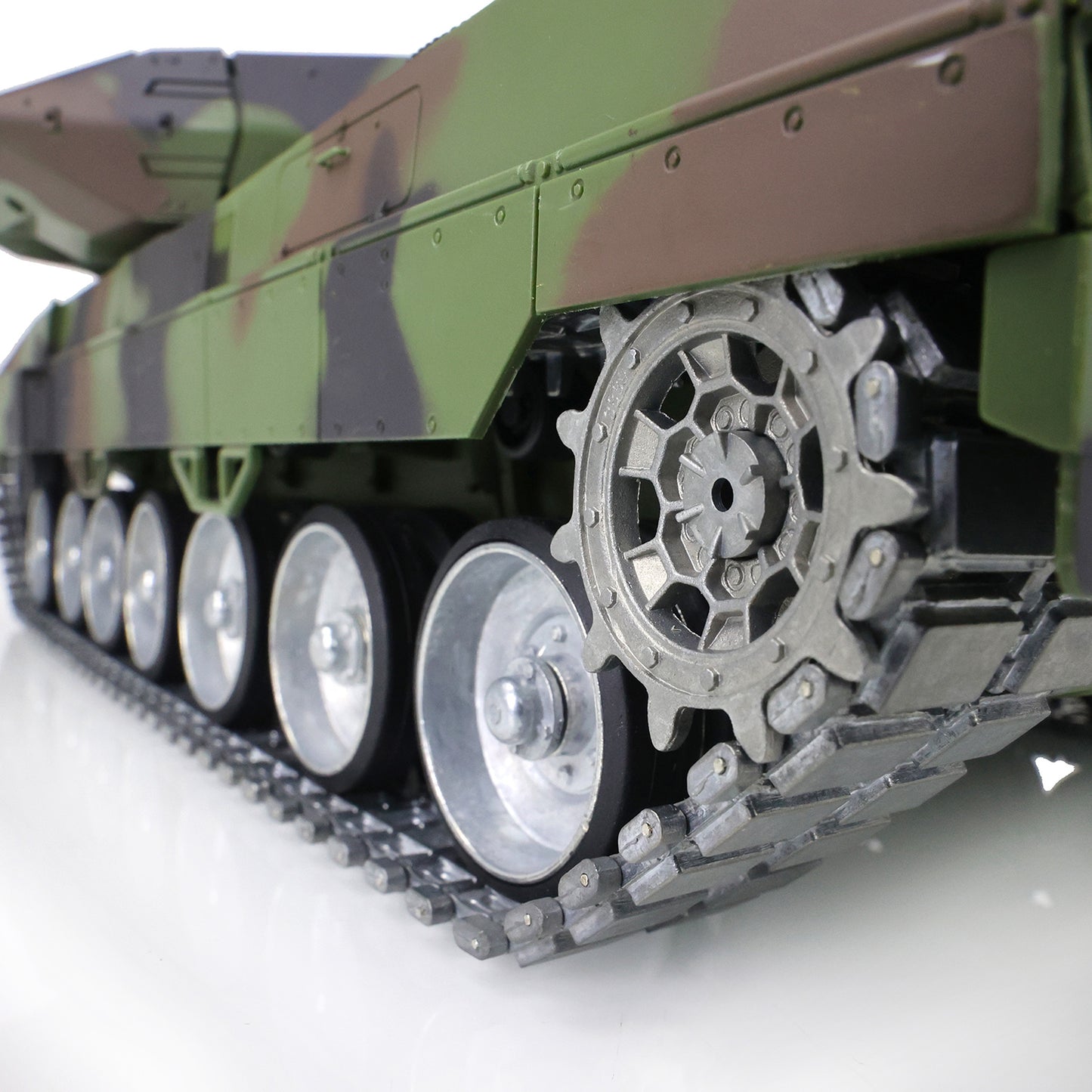 Henglong 1/16 7.0 Leopard2A6 RTR RC Tank Remote Control Military Model 3889 IR BB Smoke Barrel Recoil 360 Degree Turret Metal Tracks Wheels Gearbox