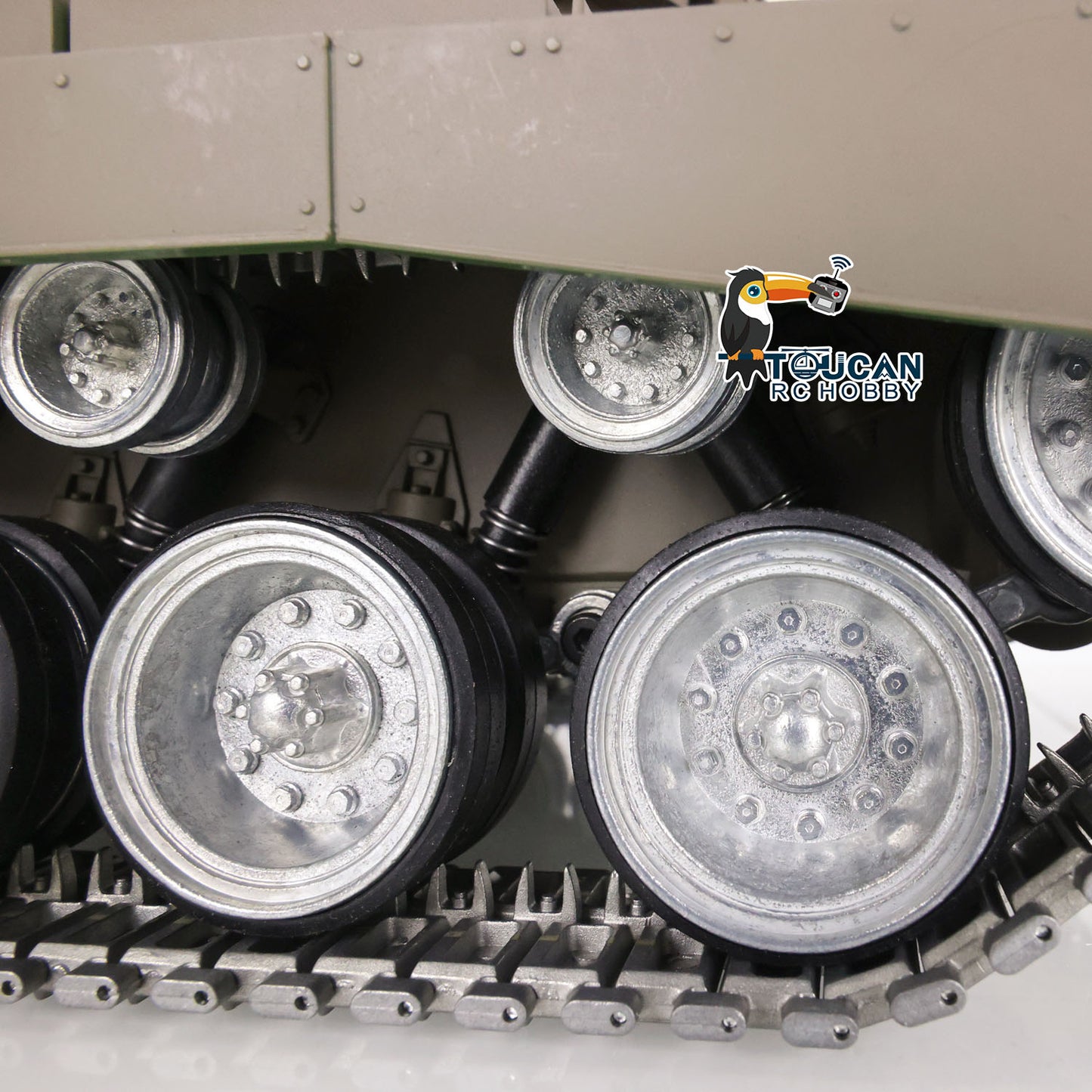 Henglong 1/16 7.0 FPV Customized M26 Pershing RTR RC Tank 3838 Metal Tracks Driving Road Wheels 360 Degree Turret Rotation Infrared Combating