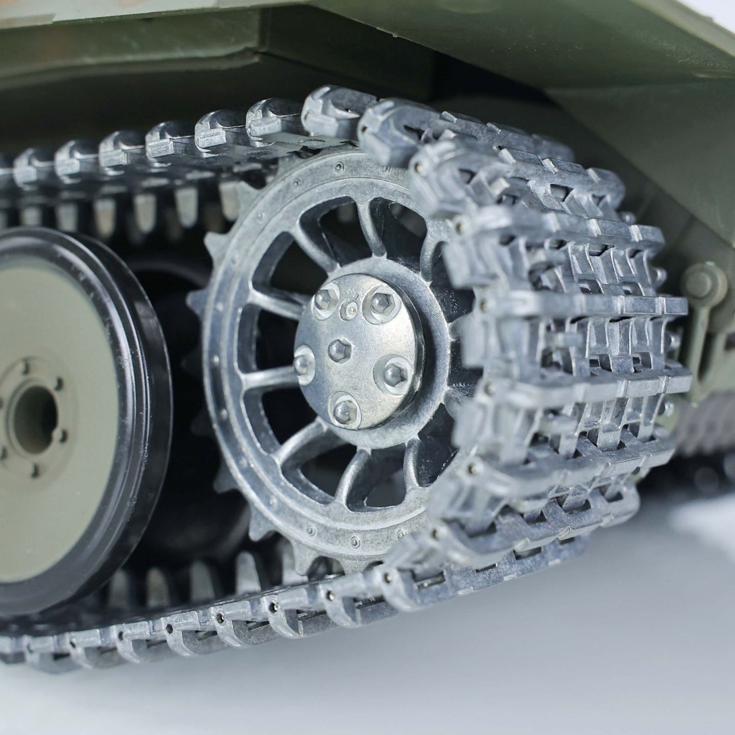 US Stock 2.4G Henglong 1/16 7.0 3819 German Panther RTR RC Tank Infrared Combat BB Smoke Model Drive Idler Wheels Tracks Gearbox