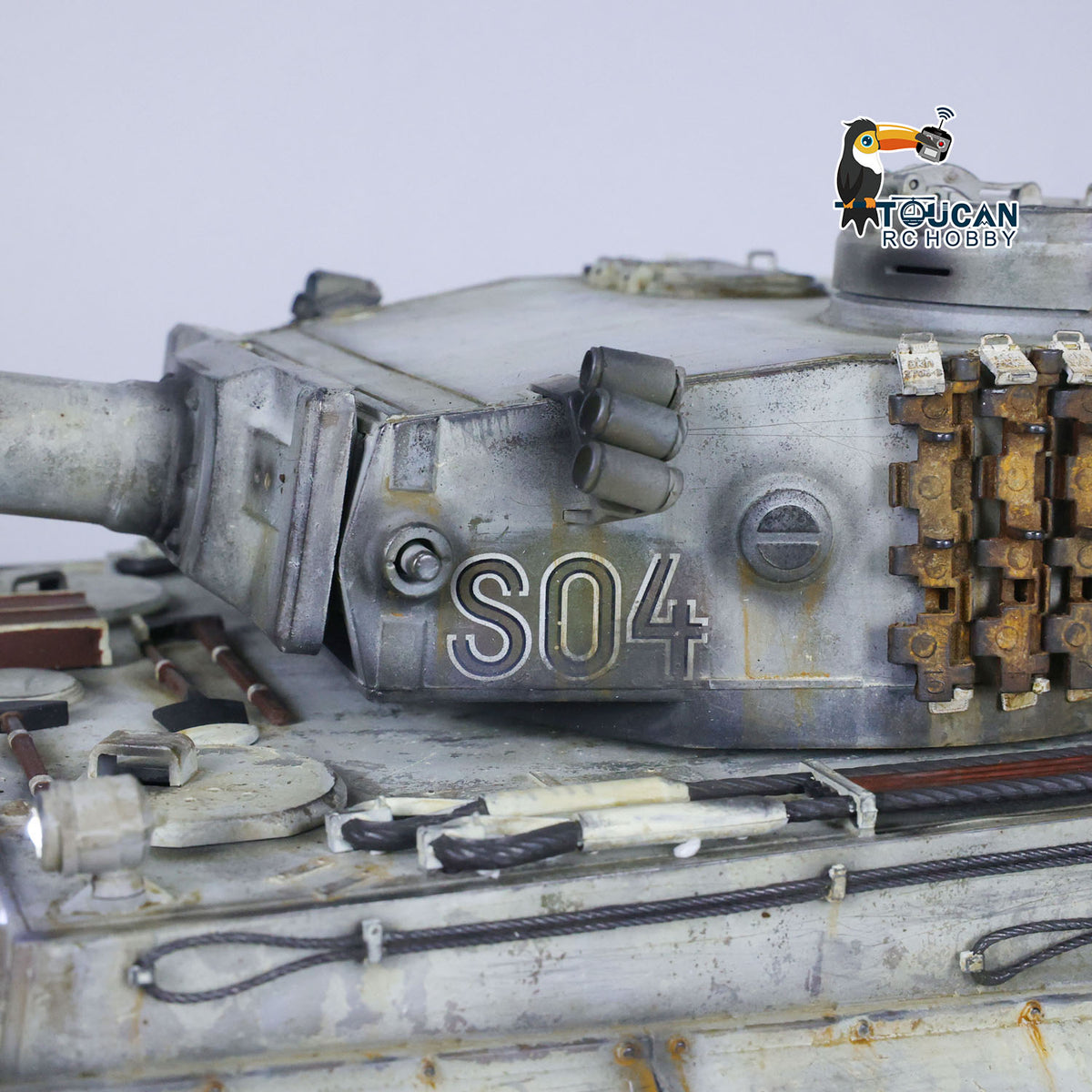 Henglong 1/16 TK7.0 Plastic German Tiger I RTR RC Tank 3818 with 360 Degrees Turret FPV BB IR Manual Spray Collection Model