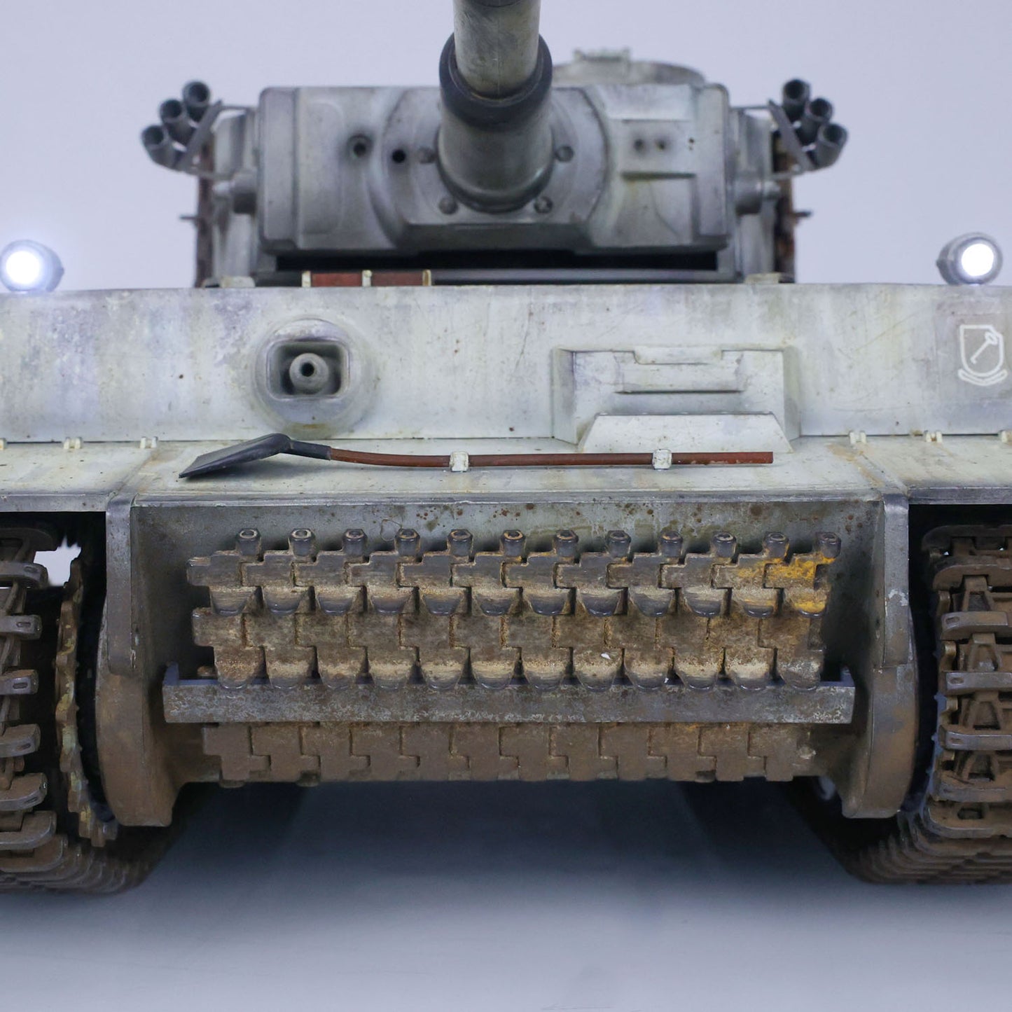 Henglong 1/16 Promotion TK7.0 German Tiger I RTR RC Tank 3818 Special Spray Painting with Infrared Combat BB Unit Smoke Effect