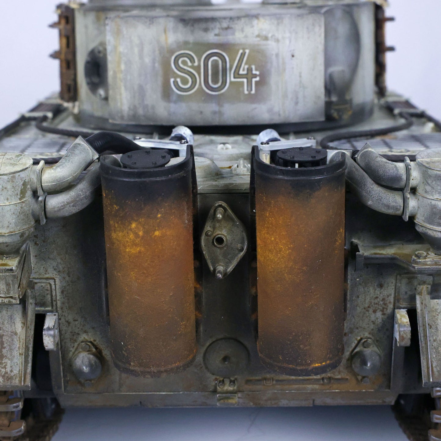Henglong 1/16 Promotion TK7.0 German Tiger I RTR RC Tank 3818 Special Spray Painting with Metal Tracks Sprockets Idlers Wheels Gearbox