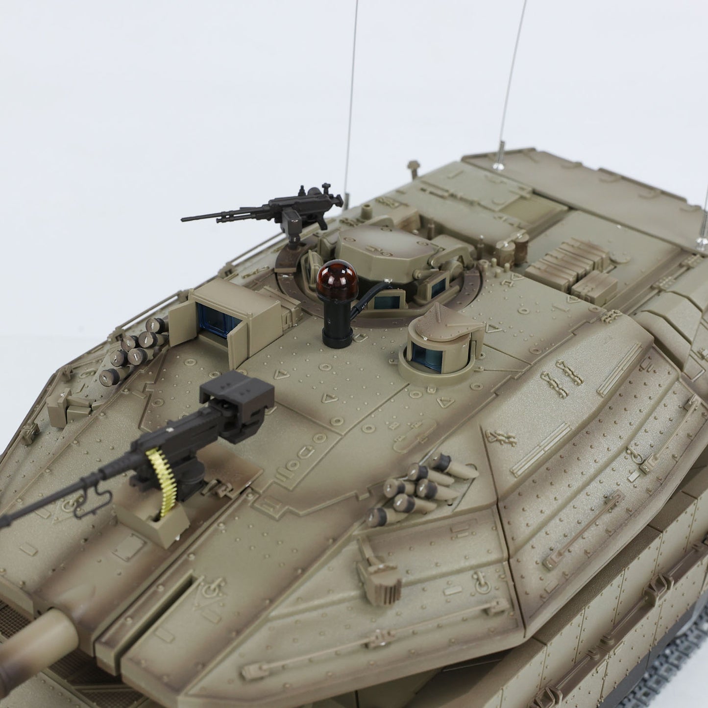 Henglong 1/16 RC Tank IDF Merkava MK IV 3958 Remote Control Battle Tank Metal Wheels Tracks Gearbox 360 Degree Turret Smoke 2 Battery