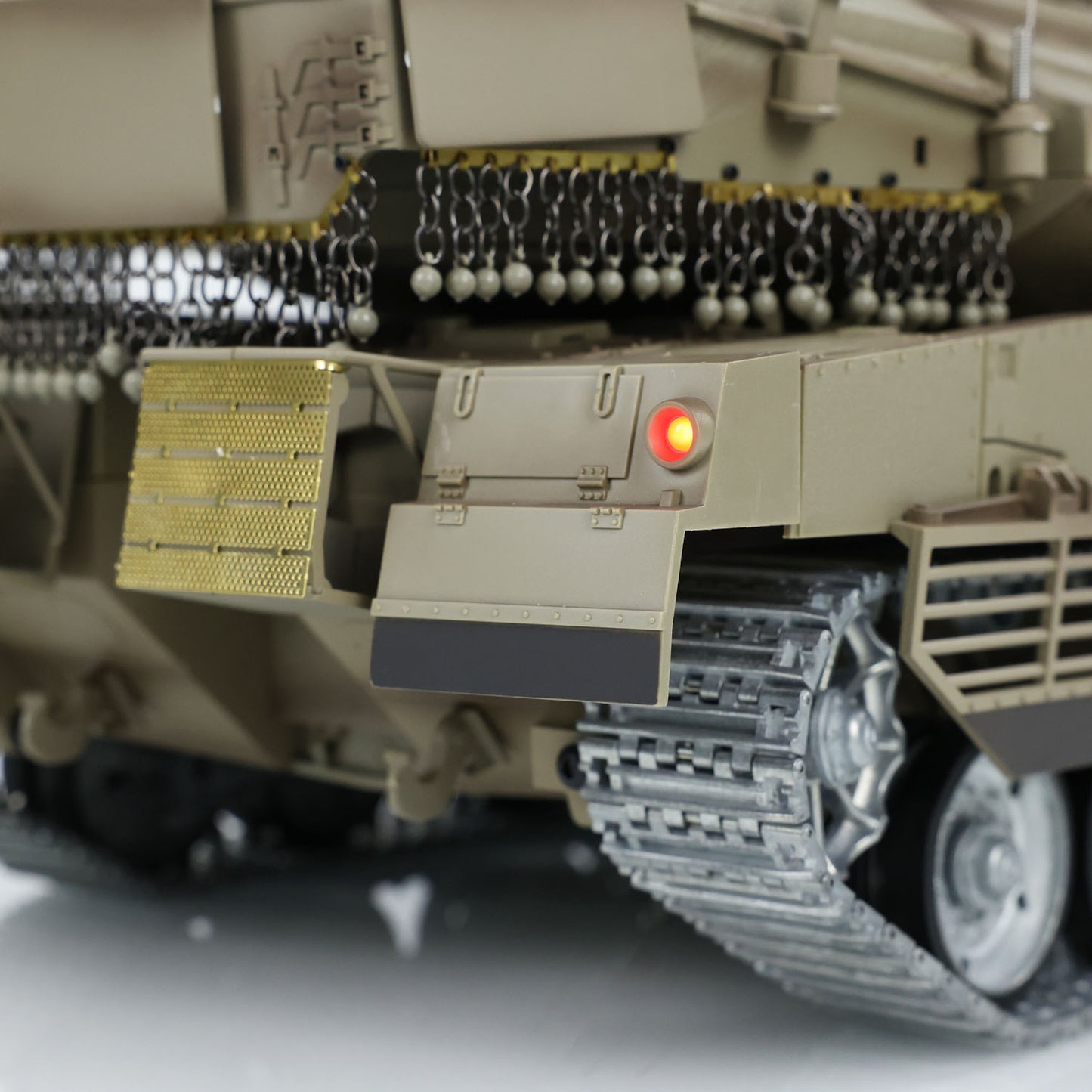 Henglong 1/16 RC Tank IDF Merkava MK IV 3958 Remote Control Battle Tank Metal Wheels Tracks Gearbox 360 Degree Turret Smoke 2 Battery