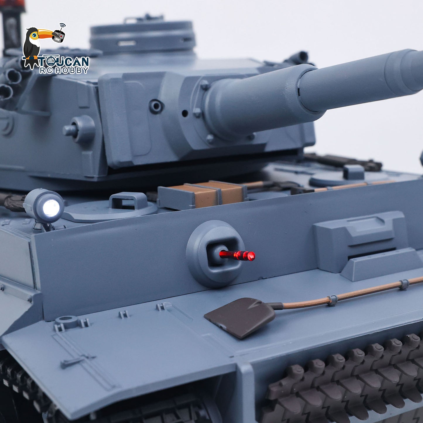 Henglong 1/16 TK7.0 Plastic German Tiger I RTR RC Tank 3818 with Metal Barrel Recoil Steel Gearbox Smoke