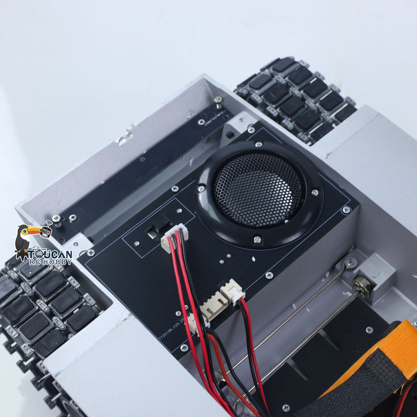 Metal Chassis with Driving Gearbox Road Wheels Speaker Switch for Henglong 1/16 RC Battle Tank USA Abrams M1A2 3918 Model