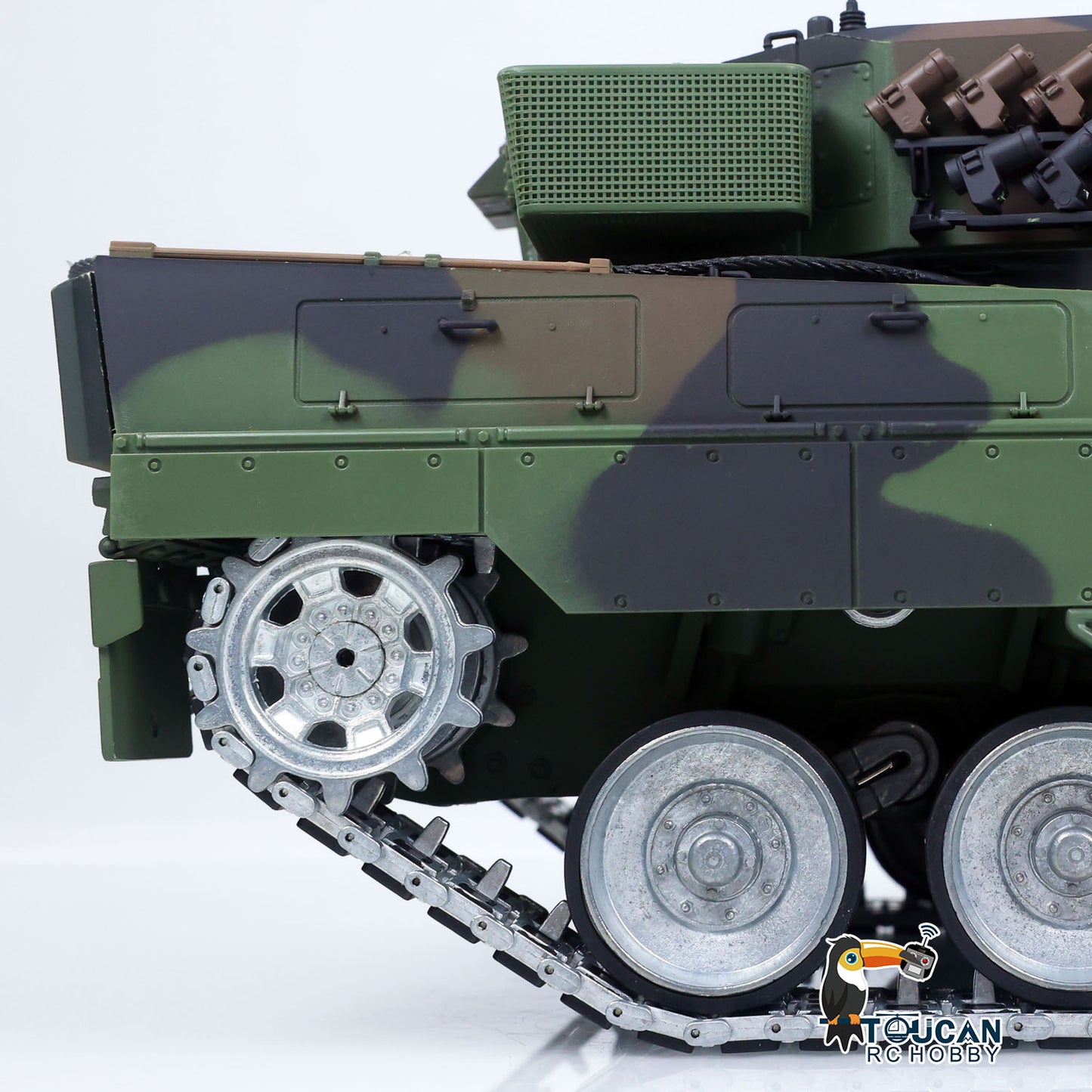 1/16 Remote Control Tank Model Heng Long 7.0 Mainboard Full Metal Chassis IR Barrel Recoil Elevation 550 Motor Steel Gearbox