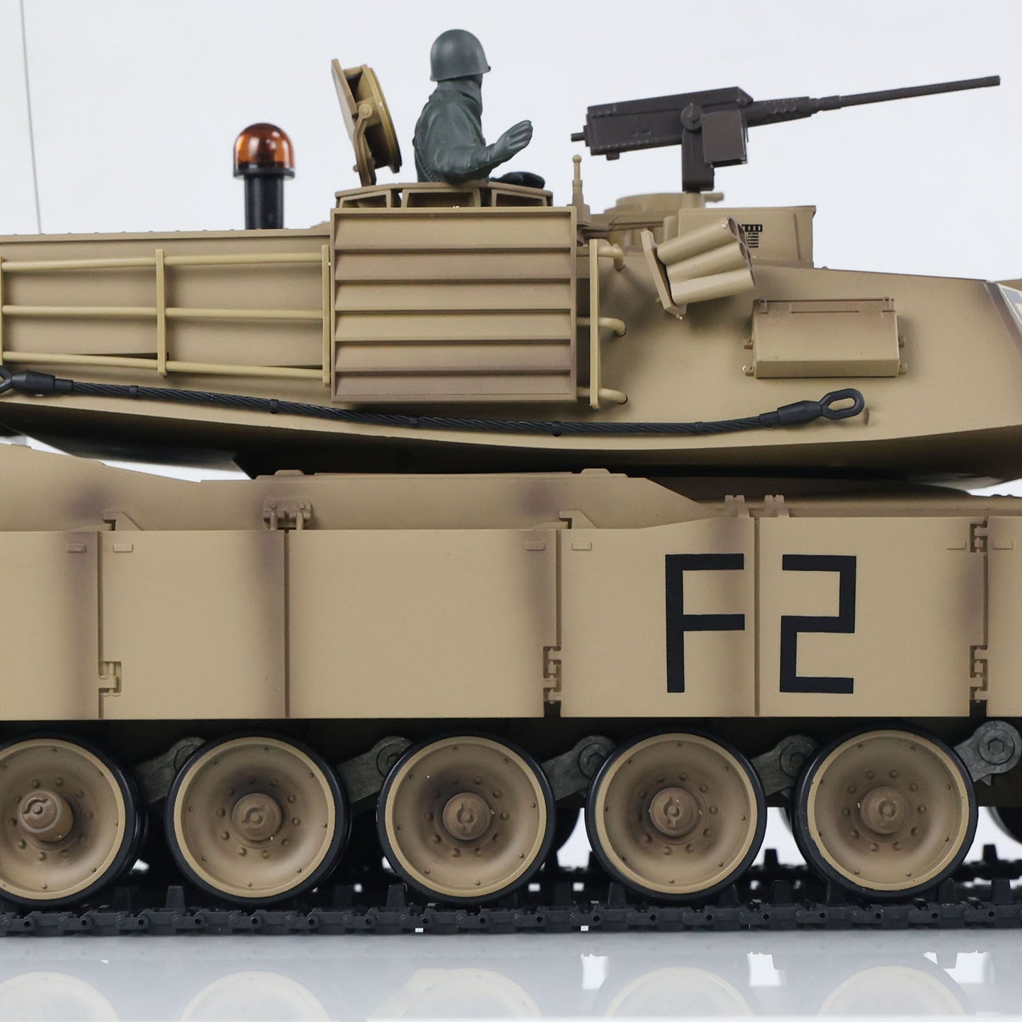 2.4Ghz Henglong 1/16 7.0 Plastic Ver M1A2 Abrams 3918 RTR RC Tank Remote Control Military Vehicle BB IR Smoke Sound Light Metal Barrel