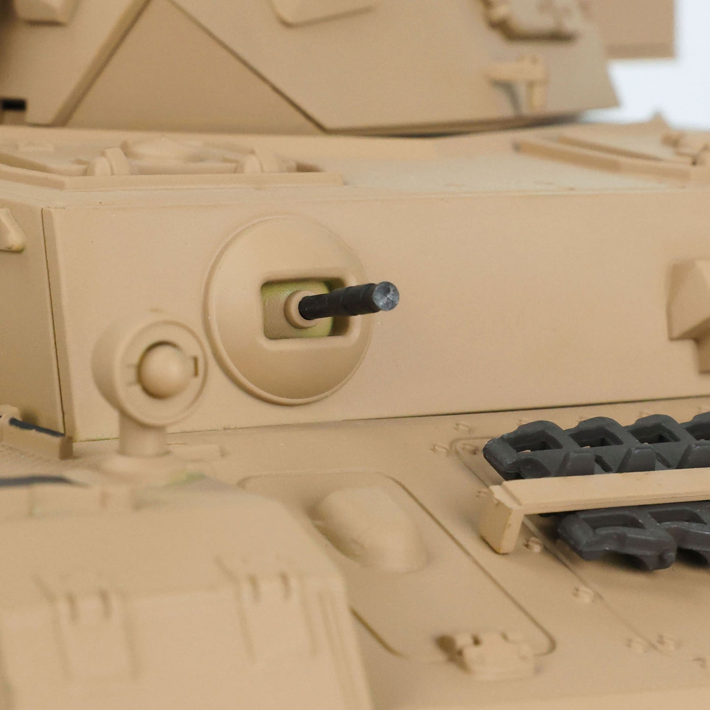 Henglong 1/16 2.4G 7.0 Customized 3858 Panzer IV F RTR RC Tank 360 Degree Turret Smoke IR BB Metal Tracks Drive Idler Road Wheels Gearbox Tracks