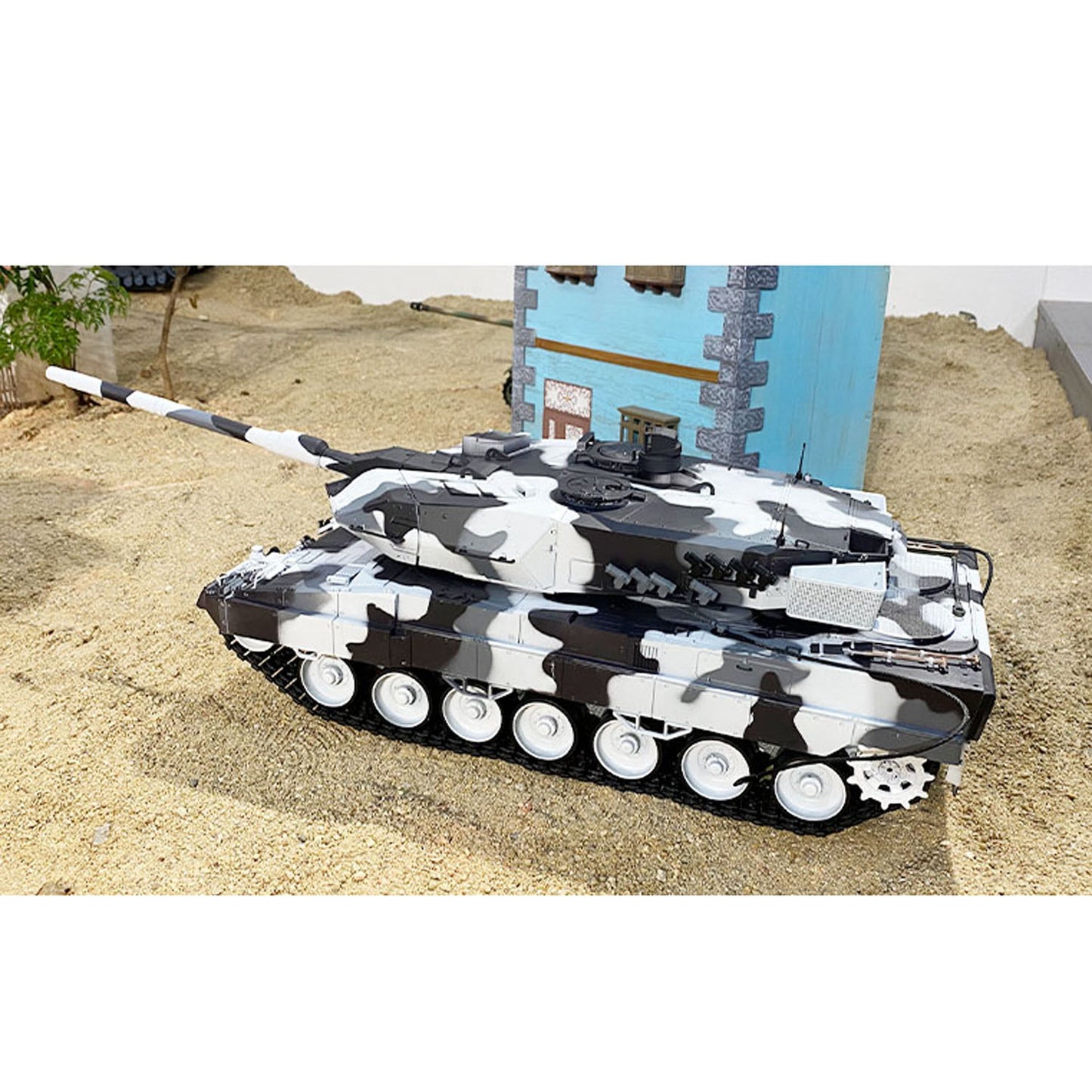 2.4G Henglong 1/16 7.0 Leopard2A6 RC Tank 3889 Metal Gearbox Suspension Bars BB IR Barrel Recoil Sound Smoking Light Battery