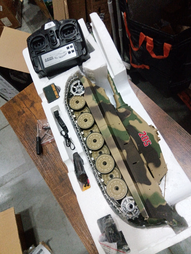 Fast Free Shipping Second Hand US Stock 2.4G Henglong 1/16 7.0 Upgraded German King Tiger RTR RC Tank 3888A Metal Tracks