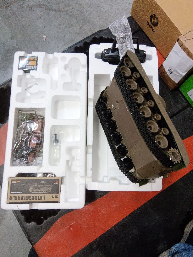 Fast Free Shipping Second Hand US Stock 2.4Ghz Henglong 1/16 Scale 7.0 Plastic Ver M26 Pershing 3838 RTR RC Tank Model BB IR Smoke Sounds Lights