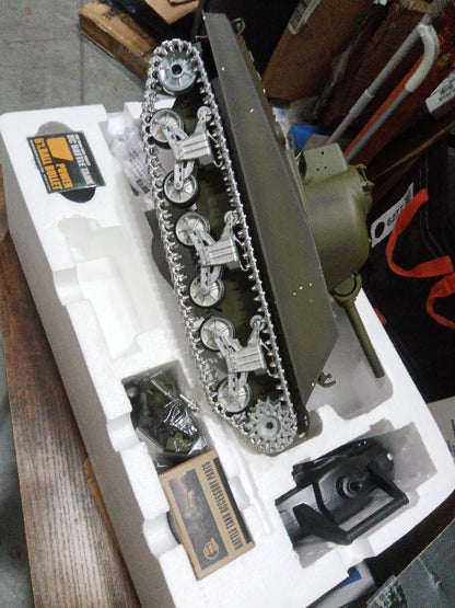 Second Hand Fast Shipping Henglong 1/16 Customized 7.0 3898 M4A3 Sherman RTR RC Tank Barrel Recoil 360 Degree Turret BB IR Smoke Metal Tracks Gearbox Drive Idler Road Wheels