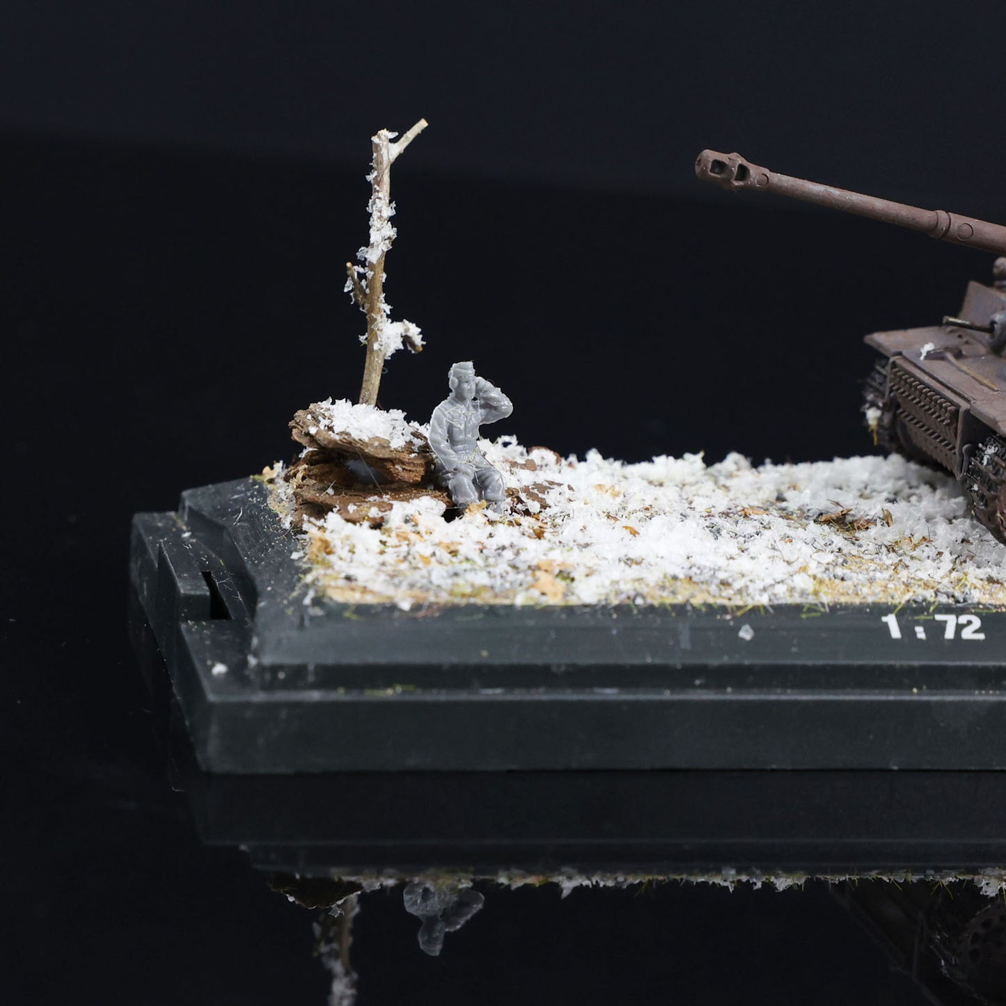 Henglong 1/72 Plastic Germany Tiger I 3818 Static Tank Without Electronic System for Armored Vehicle Collector Enthusiasts