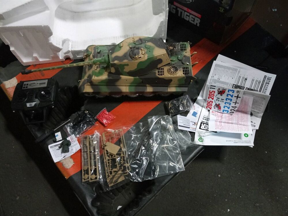 Free Shipping Second Hand US Stock Henglong 1/16 7.0 Customized King Tiger RC Tank 3888A Barrel Recoil BB IR Smoke Metal Drive Idler Road Wheels Tracks Gearbox