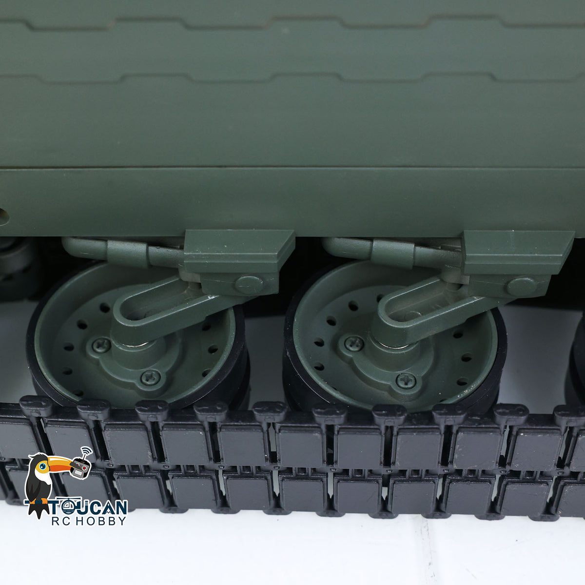 Henglong 1/16 TK7.0 Professional British Challenger II 3908 RTR RC Tank with 360 Degrees Turret BB IR Smoke Metal Tracks Sprockets Idlers Road Wheels Gearbox