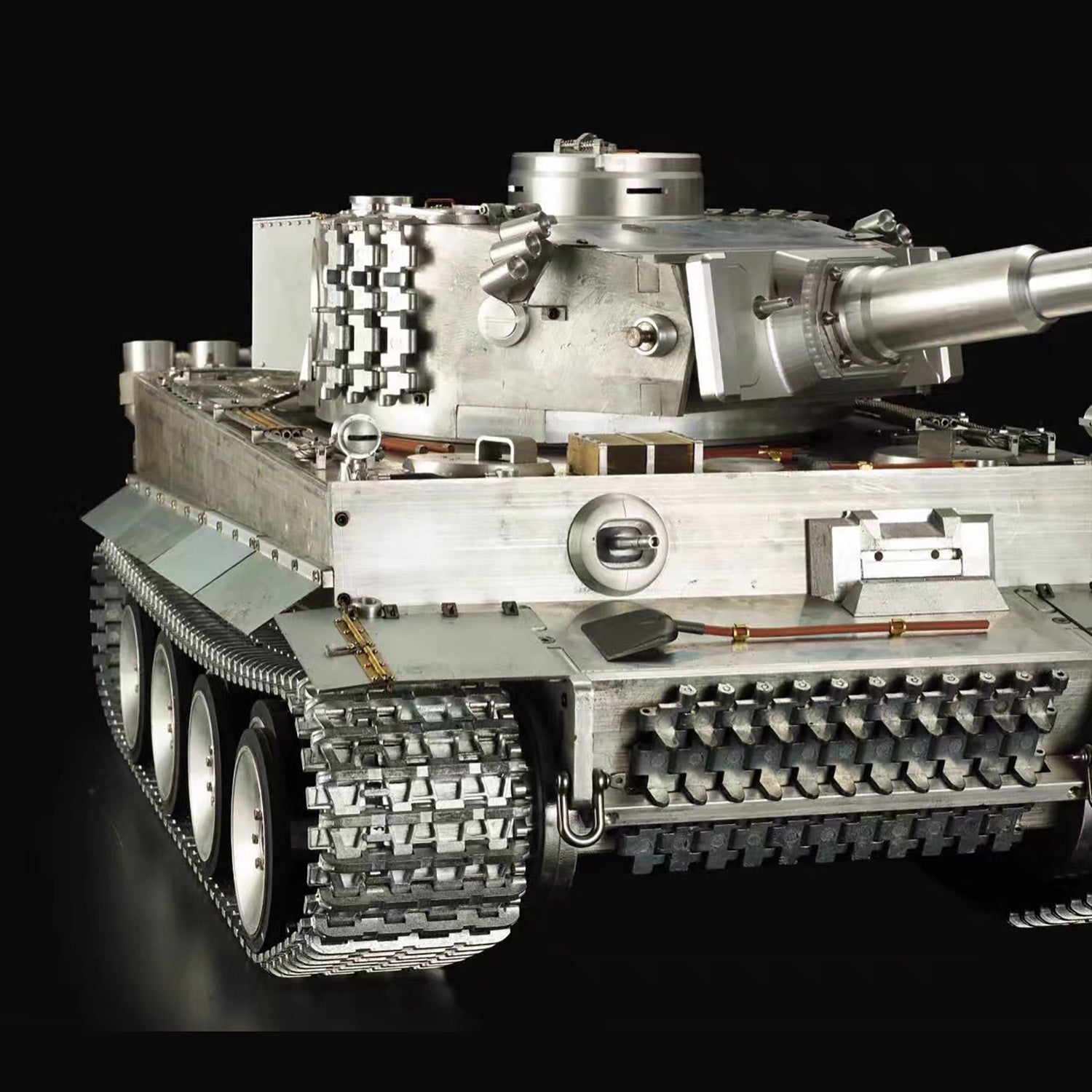 Henglong 1/6 Scale Full Metal German Tiger I RTR RC Tank 3818 Tracks B ...